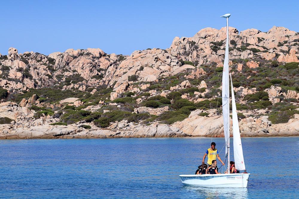 Готель Touring Club Italiano - La Maddalena Ла-Маддалена Екстер'єр фото