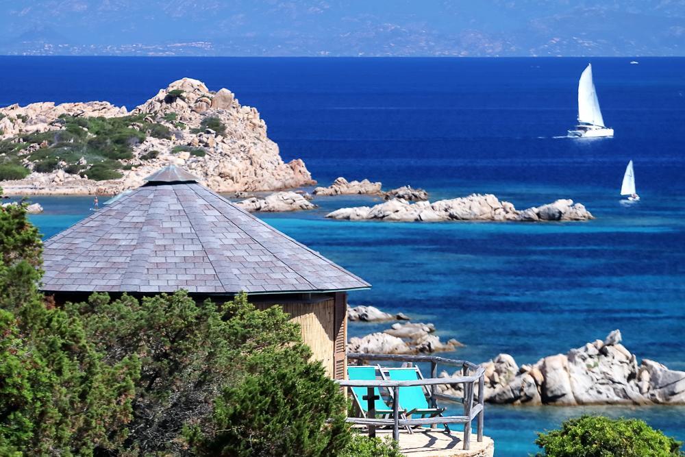 Готель Touring Club Italiano - La Maddalena Ла-Маддалена Екстер'єр фото