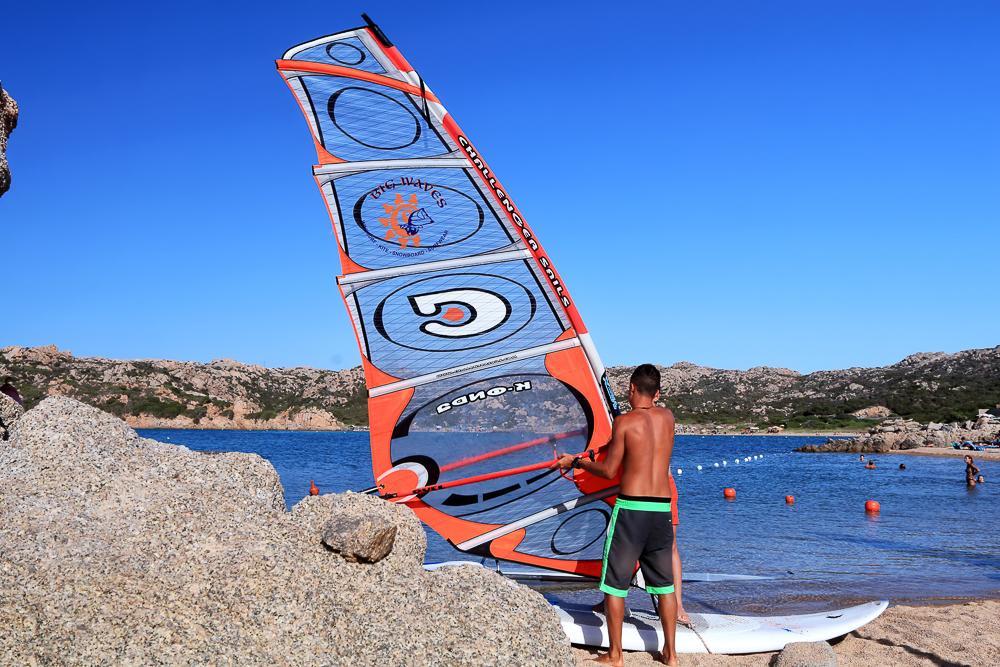 Готель Touring Club Italiano - La Maddalena Ла-Маддалена Екстер'єр фото