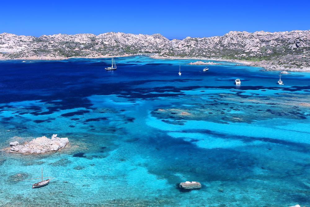 Готель Touring Club Italiano - La Maddalena Ла-Маддалена Екстер'єр фото