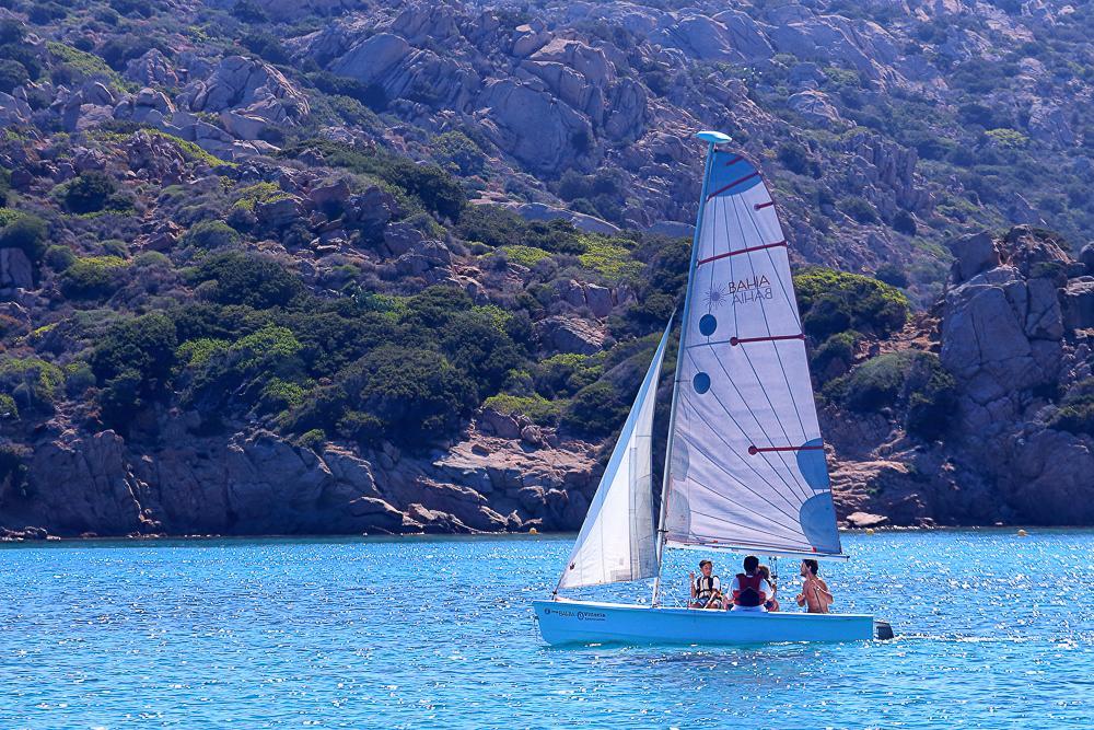 Готель Touring Club Italiano - La Maddalena Ла-Маддалена Екстер'єр фото