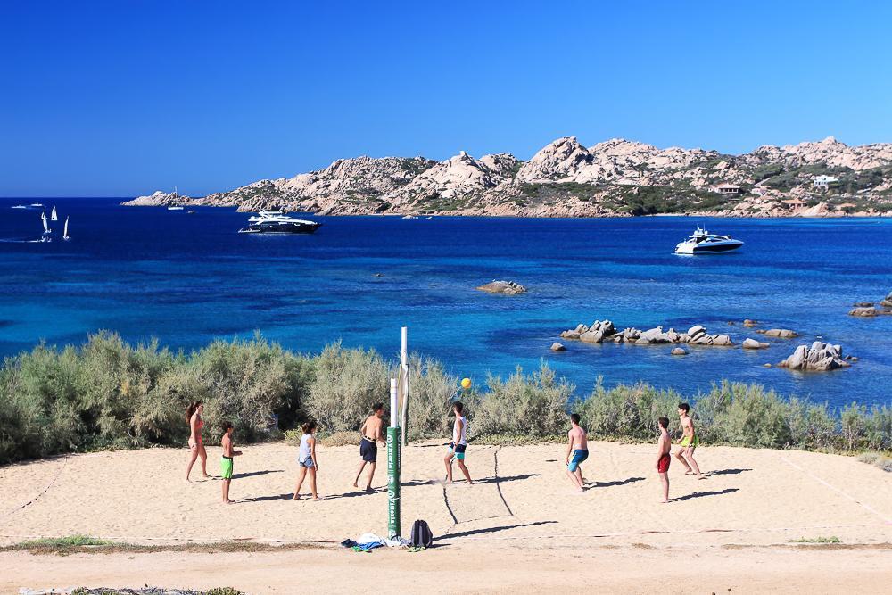 Готель Touring Club Italiano - La Maddalena Ла-Маддалена Екстер'єр фото