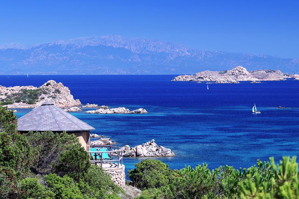 Готель Touring Club Italiano - La Maddalena Ла-Маддалена Екстер'єр фото