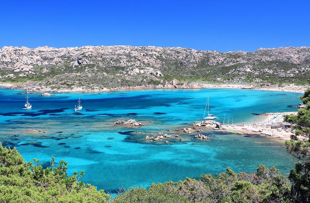 Готель Touring Club Italiano - La Maddalena Ла-Маддалена Екстер'єр фото